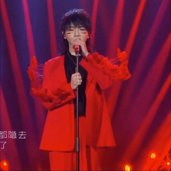 Meet your Posher, Justina - Picture 1 of 1